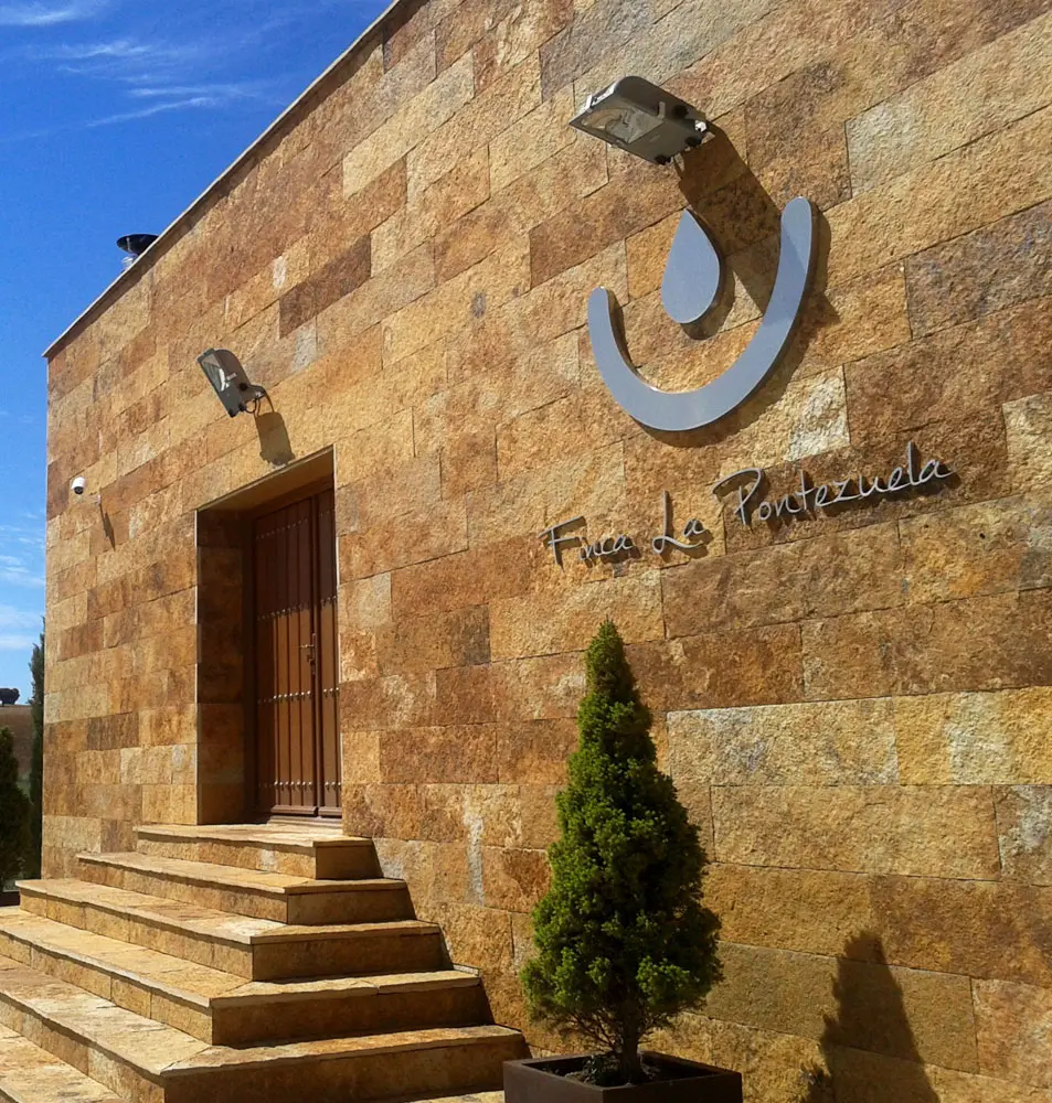Entrada principal de la finca La Pontezuela